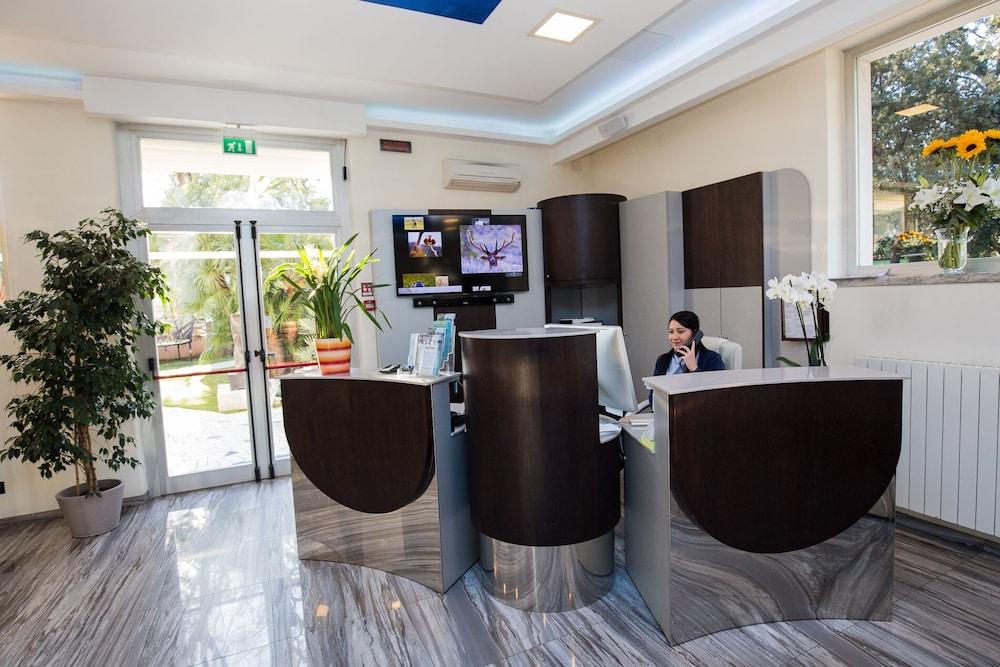 Hotel Roma Marina di Massa Eksteriør bilde