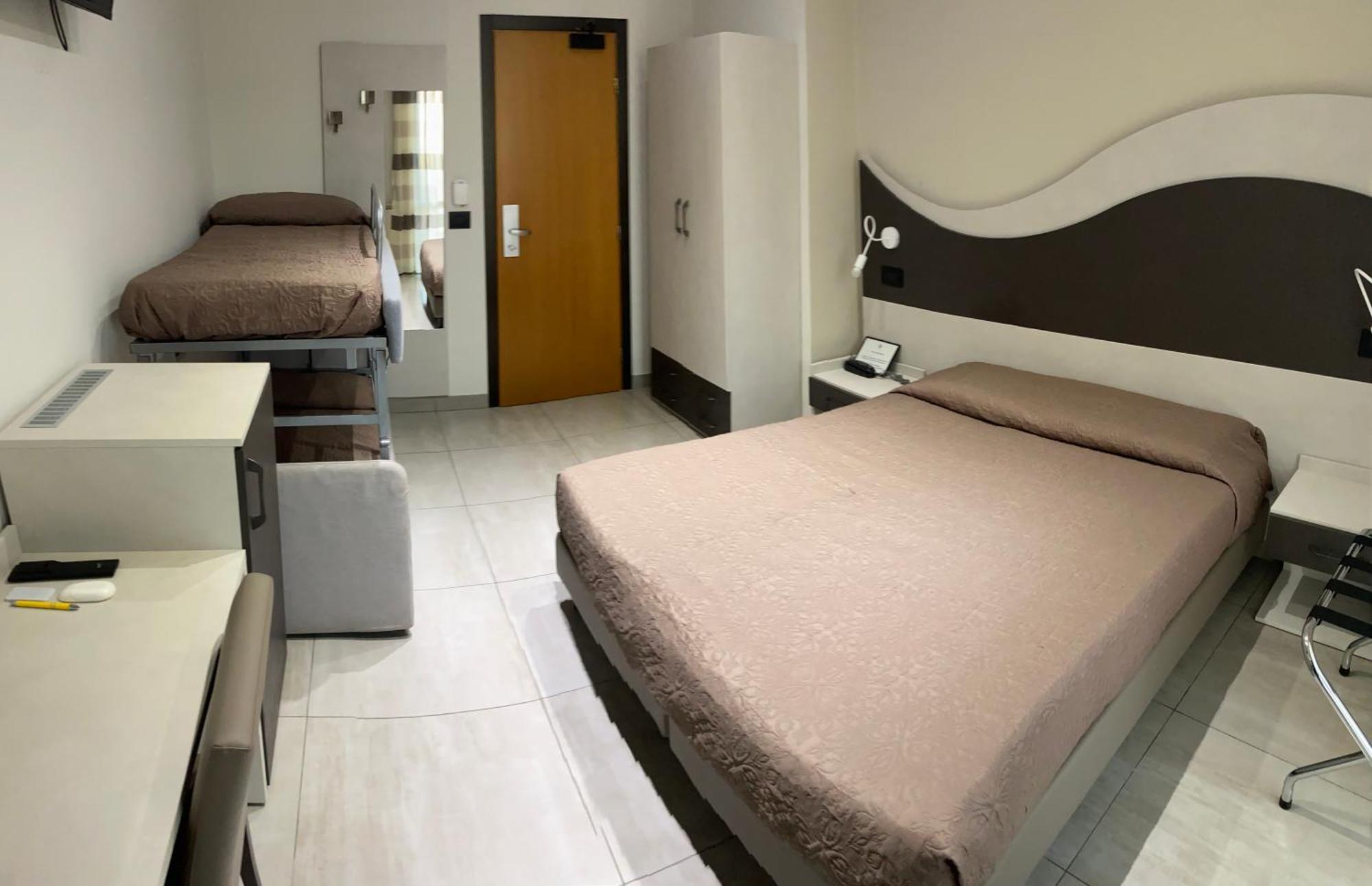 Hotel Roma Marina di Massa Eksteriør bilde