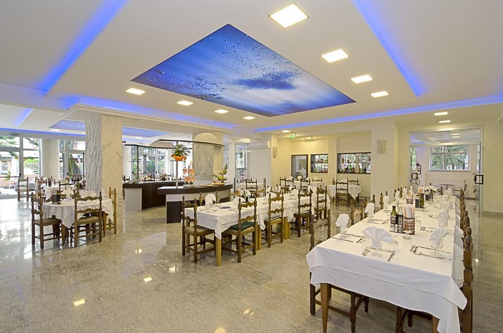 Hotel Roma Marina di Massa Eksteriør bilde